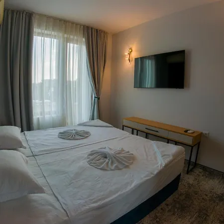 Luxury 1 Bedroom 5th Floor فارنا