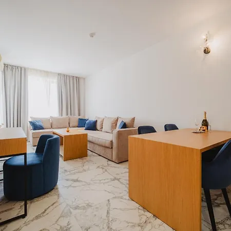 Luxury 1 Bedroom غولدن ساندز