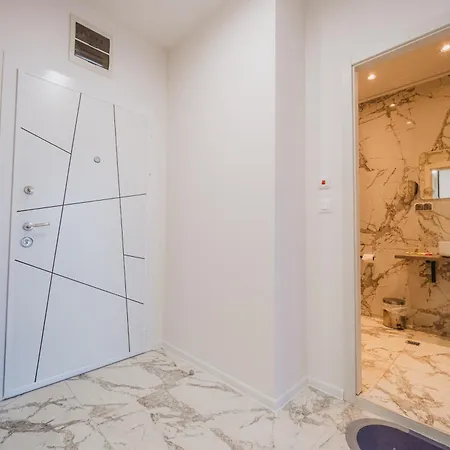 شقة Luxury 1 Bedroom غولدن ساندز